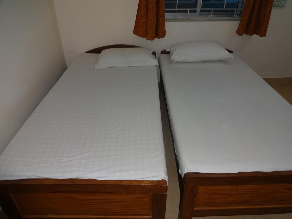 Harsh & Yash Guest House Bodh Gaya Bilik gambar